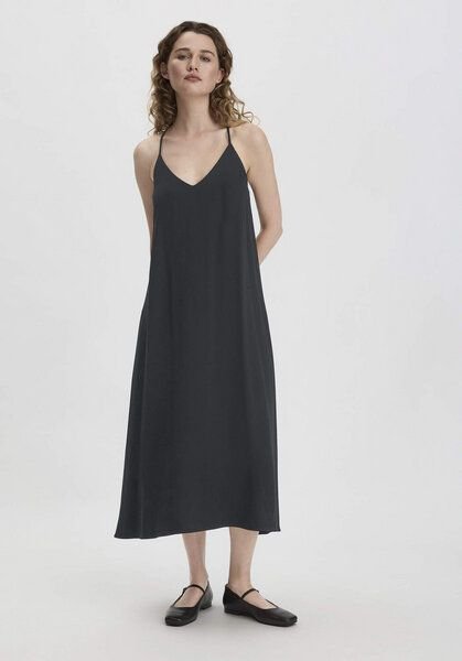 hessnatur Camisole Kleid Midi Regular aus reiner LENZING ECOVERO Viskose