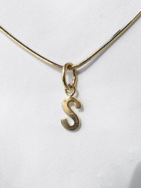 ST'ATOUR OMEGA – Buchstaben Anhänger A-Z