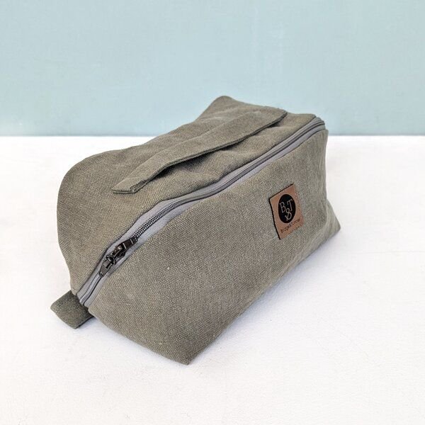 Bridge&Tunnel Kosmetiktasche Leinen oliv