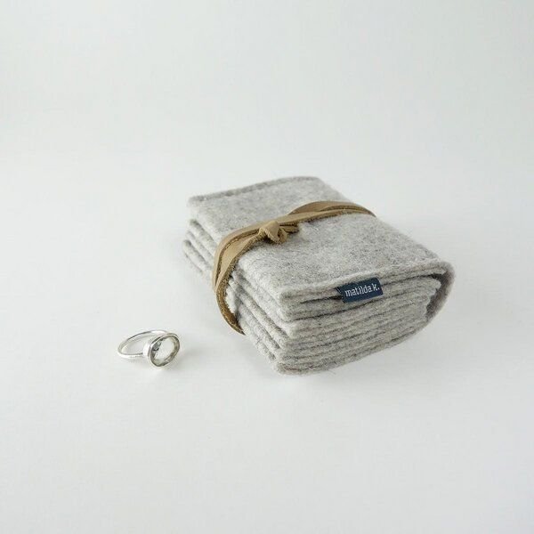 matilda k. manufaktur Schmuckaufbewahrung 'schmucknest' mittel aus Wollfilz hellgrau 'matilde'