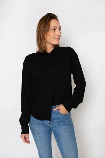 Zerum Bluse Modell: Simone aus EcoVero Viskose