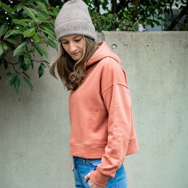 simply love it. Cropped Hoodie aus reiner Bio-Baumwolle