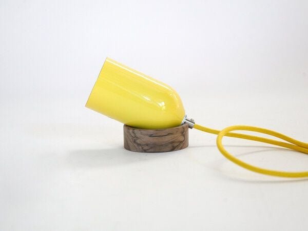 werkvoll by Lena Peter Upcycling Bodenleuchte FIRELIGHT - recycelte Feuerlöscher