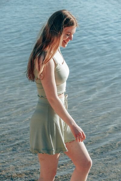 Vivien Joy Crop Top mit Rüschen - Farrah