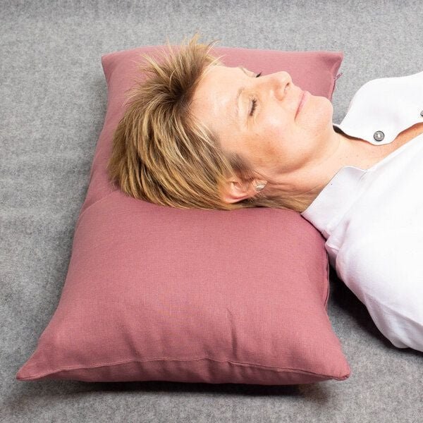 nahtur-design 2-Kammer-Nackenkissen - mit Dinkelspelz & Wollkügelchen inklusive Leinenbezug