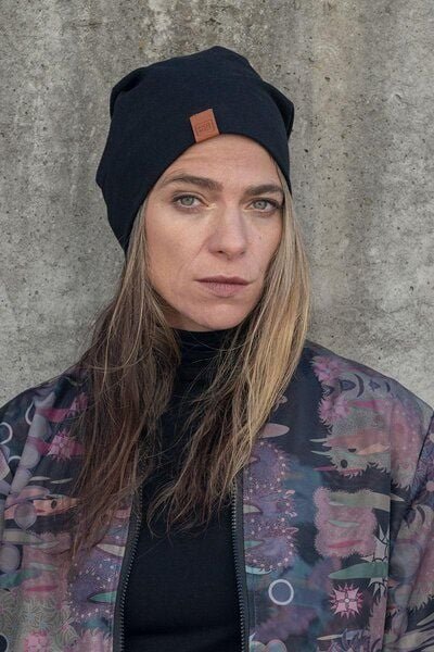 Mütze Basic Black – Klassische Beanie – Warm – Baumwolle mit Elasthan – 100% in der EU fair produziert – KOKOworld