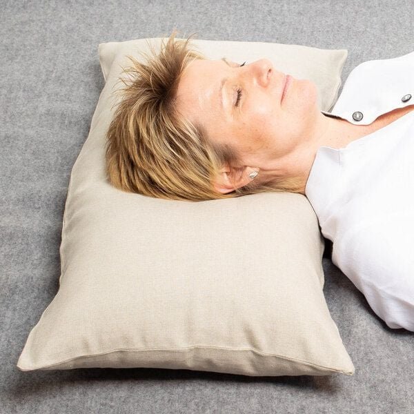 nahtur-design 2-Kammer-Nackenkissen - mit Dinkelspelz & Wollkügelchen inklusive Leinenbezug