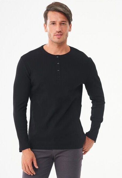 ORGANICATION Geripptes Henley Langarmshirt aus Bio-Baumwolle