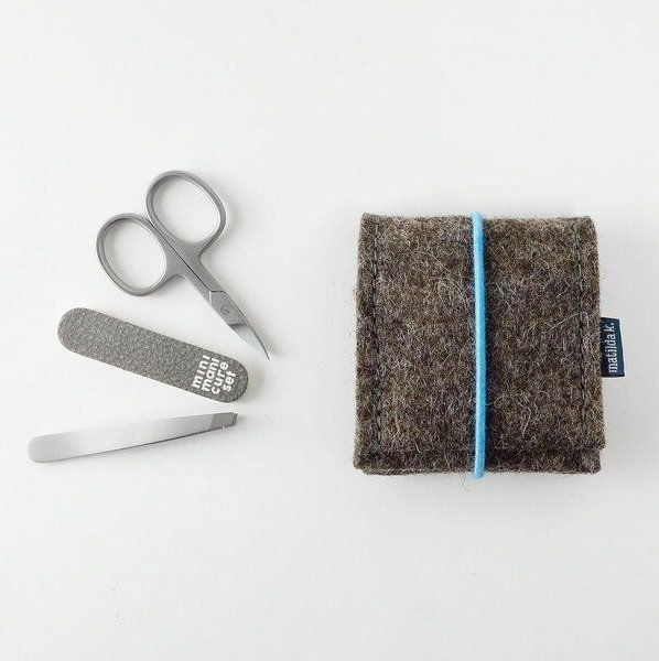 matilda k. manufaktur mini-maniküre-set 'ella' aus Wollfilz mit Rundgummi-Verschluß in vielen Farben