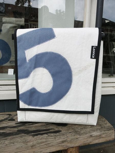 Leonca Rucksack Segel mit Wunschzahl