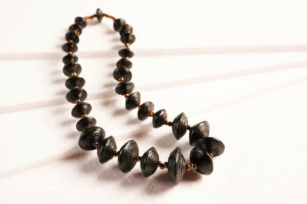 PEARLS OF AFRICA Elegante afrikanische Papierperlenkette "JARARA"