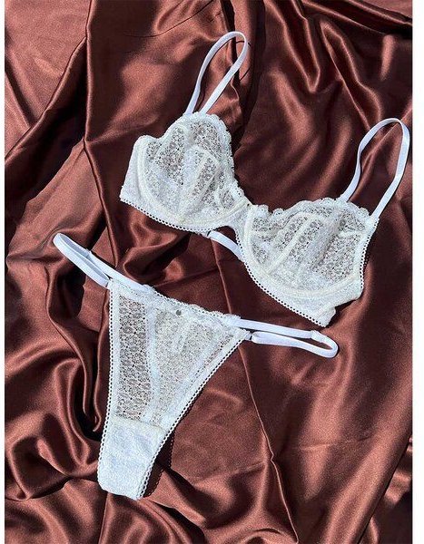 Anekdot Set Saga Underwire String