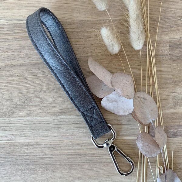 BOWLEANIES TASCHEN Schlüsselband | Schlüsselanhänger aus Lederfaserstoff