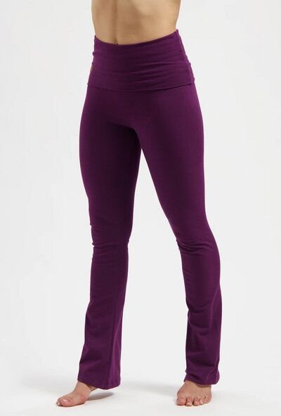 Urban Goddess Flared Yogahose Pranafied