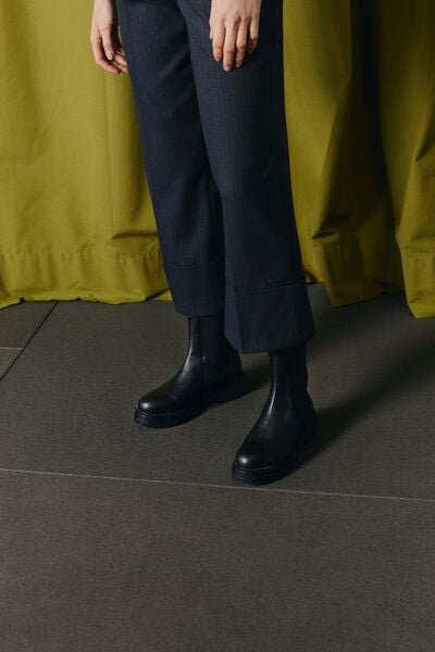 Jutelaune Black Chelsea High Boots