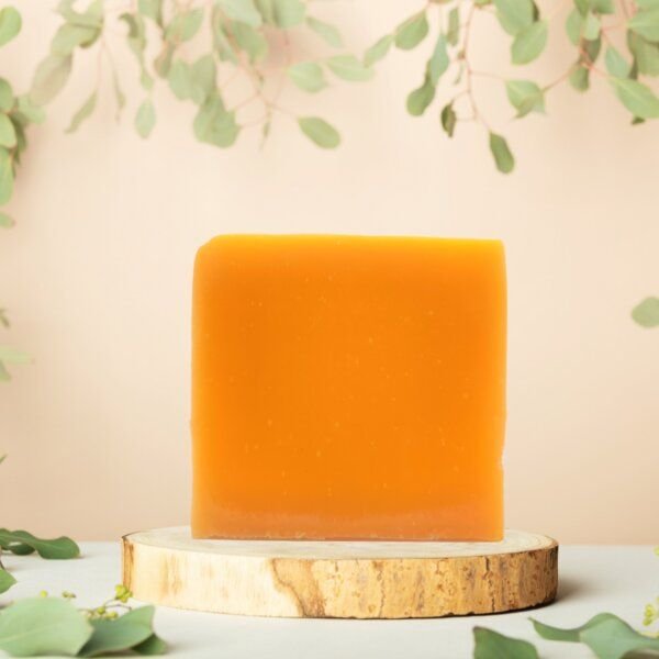 Kleine Auszeit Manufaktur Ringelblumenhaarseife für trockenes, lockiges und strapaziertes Haar