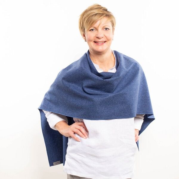 nahtur-design wärmender Poncho und Schulterwärmer aus 100% Schurwolle