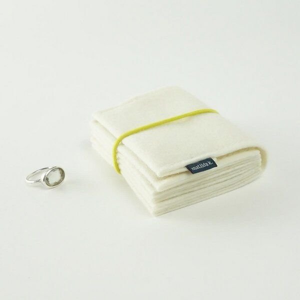 matilda k. manufaktur Schmuckaufbewahrung 'schmucknest' mittel aus Wollfilz 'matilde' mit Rundgummi-Verschluß in vielen ...