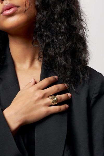 Thumbnail - noemvri fashion label gewölbter Ring Britti