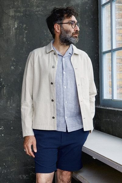 About Companions Lässige Jacke ASIR aus festem 230g Bio-Baumwoll-Canvas.