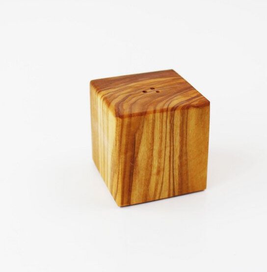 Mitienda Shop Salzstreuer Würfel aus Olivenholz