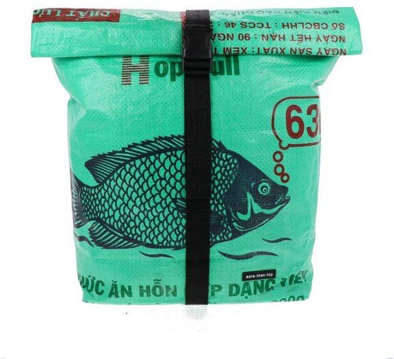 MoreThanHip Rolltop Laptop 15.6 inch Rucksack aus recycelten Zement- oder Fischfuttersäcken - Chamroeun