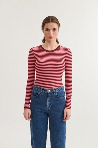Thumbnail - Basic Apparel LUDMILLA Langarmshirt aus Bio-Baumwolle