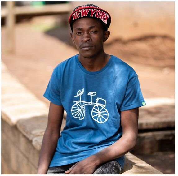 Kipepeo-Clothing Herren T-Shirt aus Bio-Baumwolle FAHRRAD blau Made in Africa