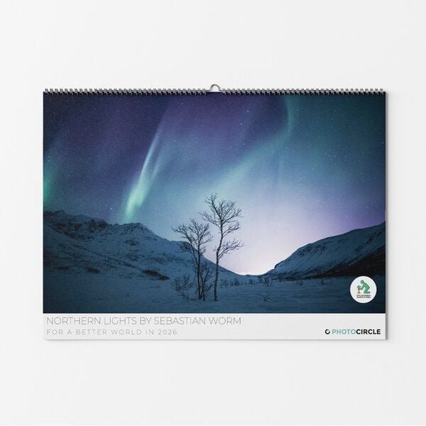 Thumbnail - Photocircle Nordlichter Wandkalender 2026 mit Fotokunst von Polarlichtern in Norwegen