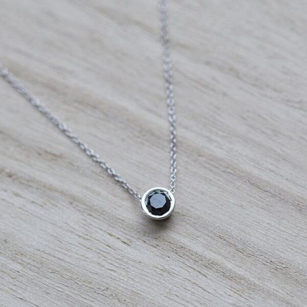 Thumbnail - Eppi Halskette aus Platin mit schwarzem Diamant Jonie