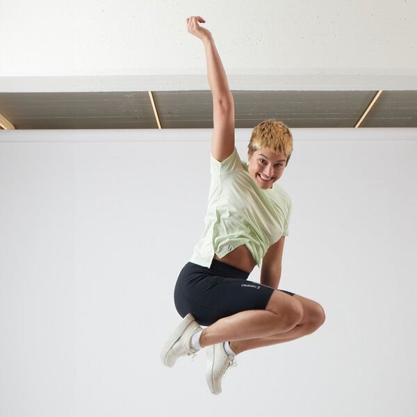 runamics TheMaterialist Running T-Shirt Damen