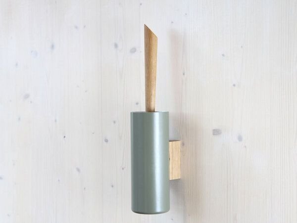 werkvoll by Lena Peter Holz Wand WC-Bürste FIRE