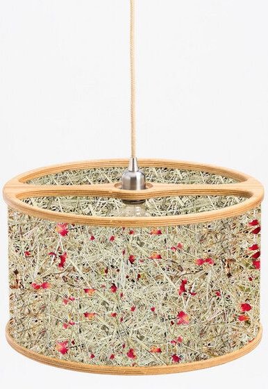 ALMUT von Wildheim Handgemachte Hängelampe mit Lampenschirm aus purem Almheu von Almut