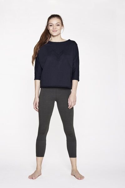 YOIQI Sweater Pulli aus biologischer Baumwolle mit Y Logo