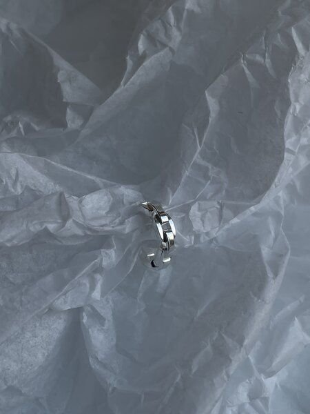 noemvri fashion label Chain earcuff