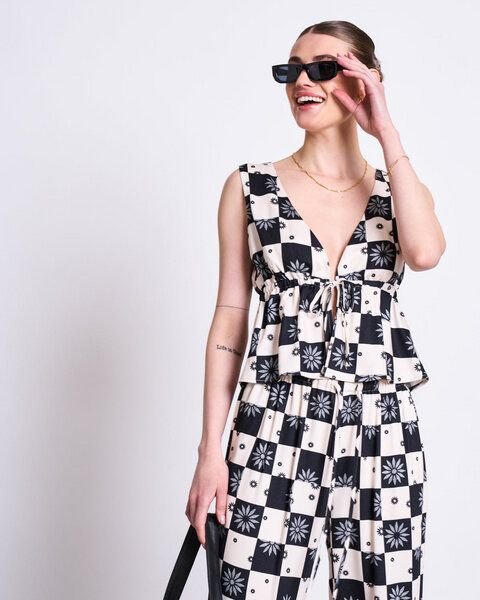 JAN N JUNE TIE TOP VESTER