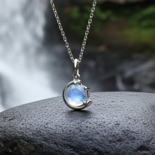 Spirit of Island Mondstein Halskette | 925 Silber