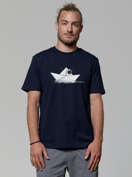 watapparel T-Shirt Astronaut in paper boat