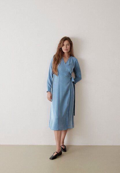 Thumbnail - Givn Berlin Wickelkleid GBVIRGINIA aus TENCEL mit Peach-Effekt