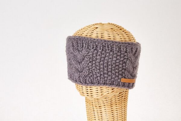 short'n'pietz Schurwollstirnband mit senkrechtem Zopfmuster, handgestrickt