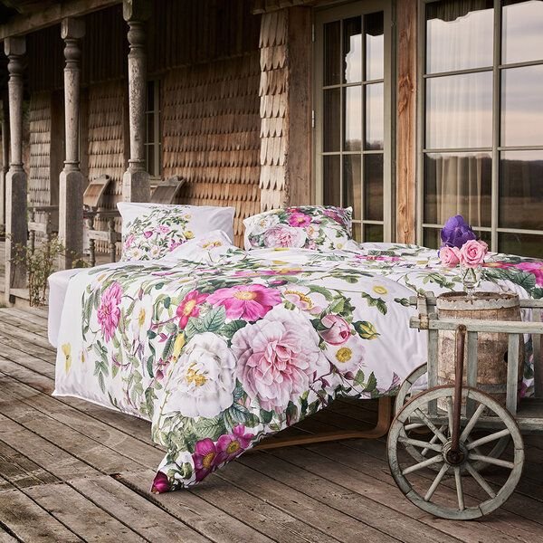 Koustrup & Co Luxuriöse Bio-Bettwäsche im Rose Flower-Garden-Design – 140 x 200 cm + 60 x 63 cm