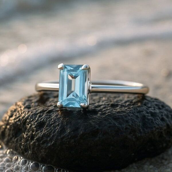 Spirit of Island Silber Solitär Ring "Surfing Aquamarin" |Blauer Aquamarin Edelstein