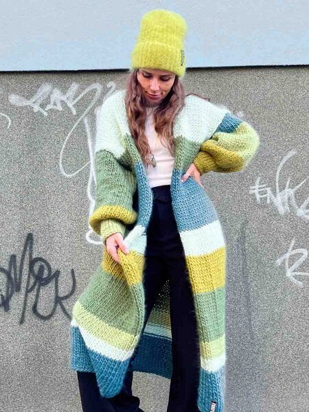 PANAPUFA bunte gestreifte Strickjacke aus Merinowolle