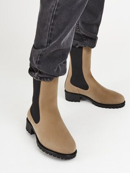 NINE TO FIVE #saxa - hoher Chelsea Boot aus veganer Microfaser mit recycelter Profilsohle