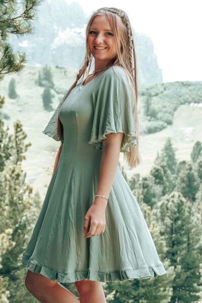 Vivien Joy Luftiges Sommerkleid mit Schmetterlingsärmel - Farrah Comfy Dress