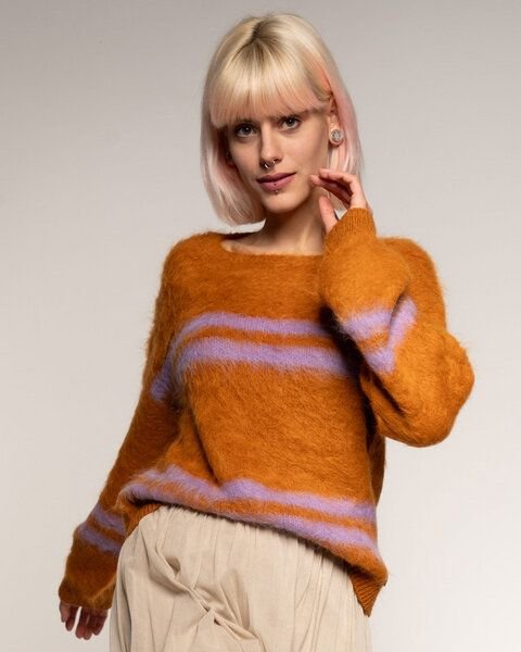 Thumbnail - Alma & Lovis Flauschig gebrushter Pullover aus Alpakastrick | Brushed Stripe Pulli