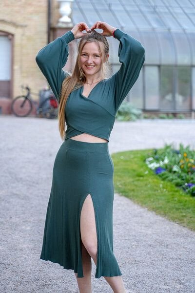 Vivien Joy Sommerrock mit Schlitz - Farrah Midiskirt