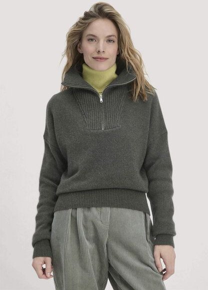 hessnatur Strick Troyer Relaxed BETTER RECYCLING aus reiner Bio-Merinowolle