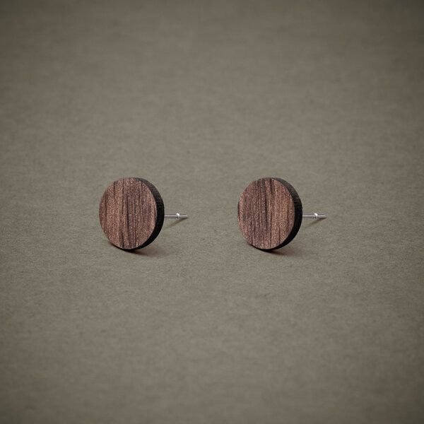 feinformart Ohrstecker / Ohrring aus Holz "Eiche geräuchert" 7mm / 9mm