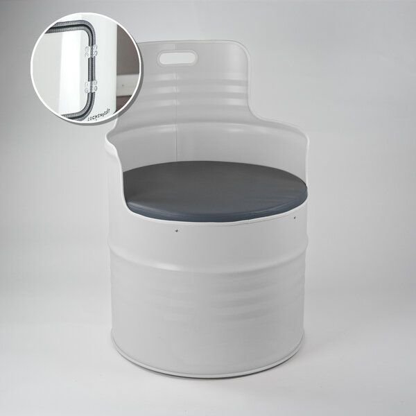 Lockengelöt Sessel (2) aus einem Hamburger Ölfass